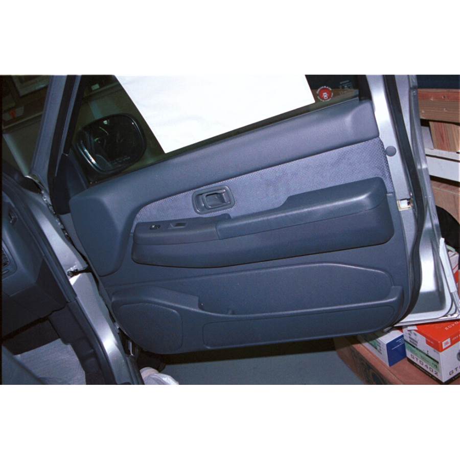 2000 Nissan Pathfinder Front door speaker location