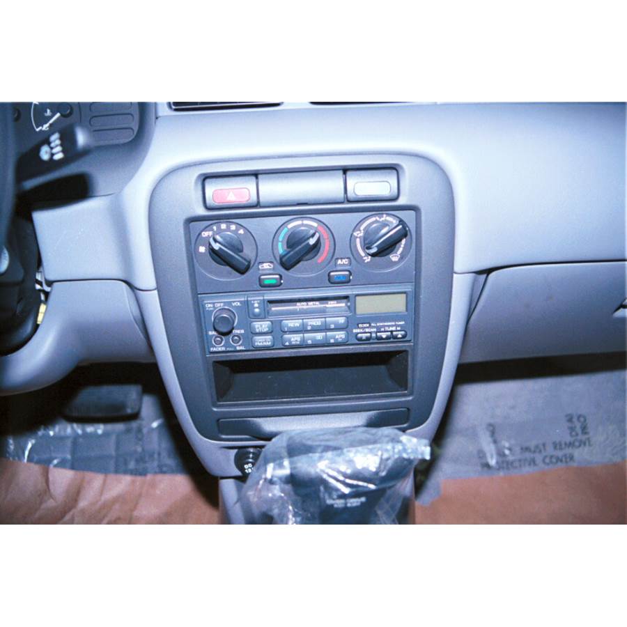 1996 Nissan Sentra Factory Radio
