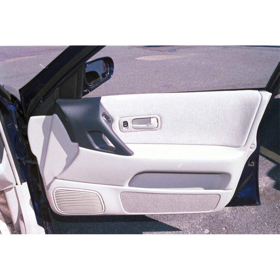 1993 Nissan Altima Front door speaker location