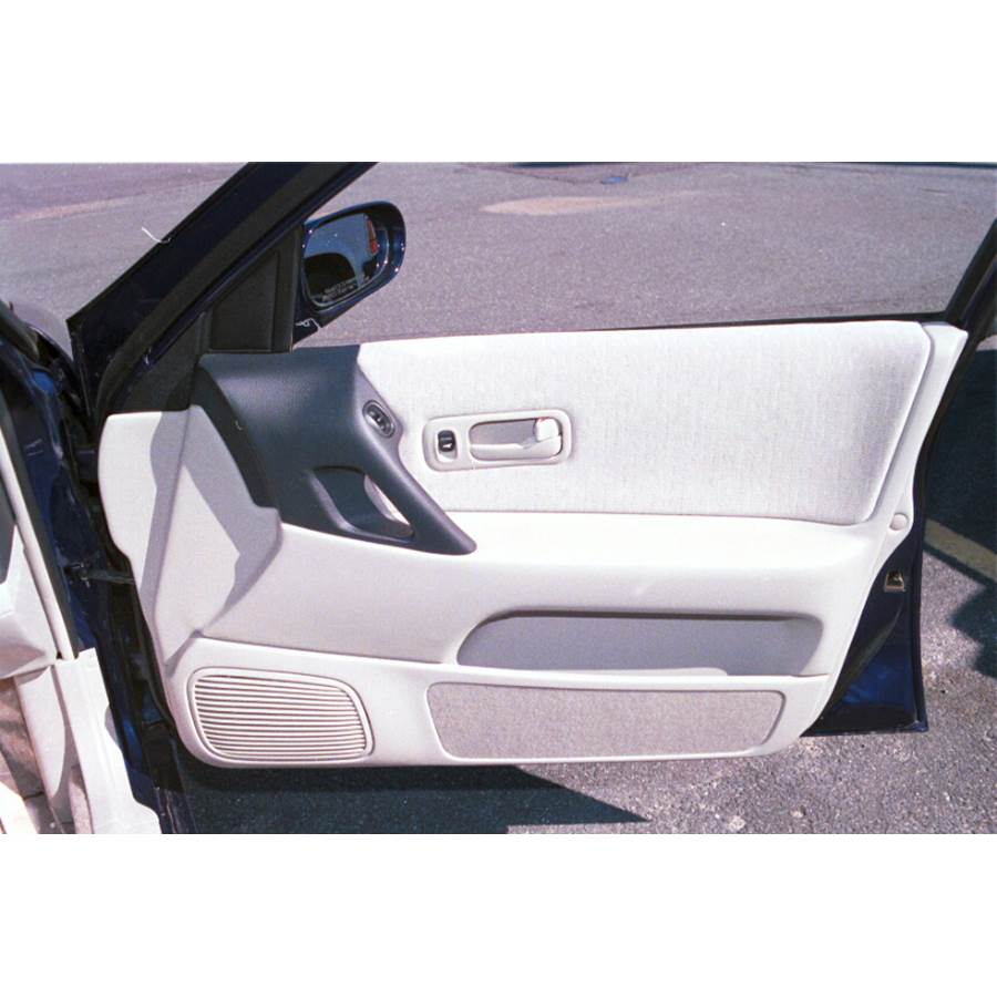 1994 Nissan Altima Front door speaker location
