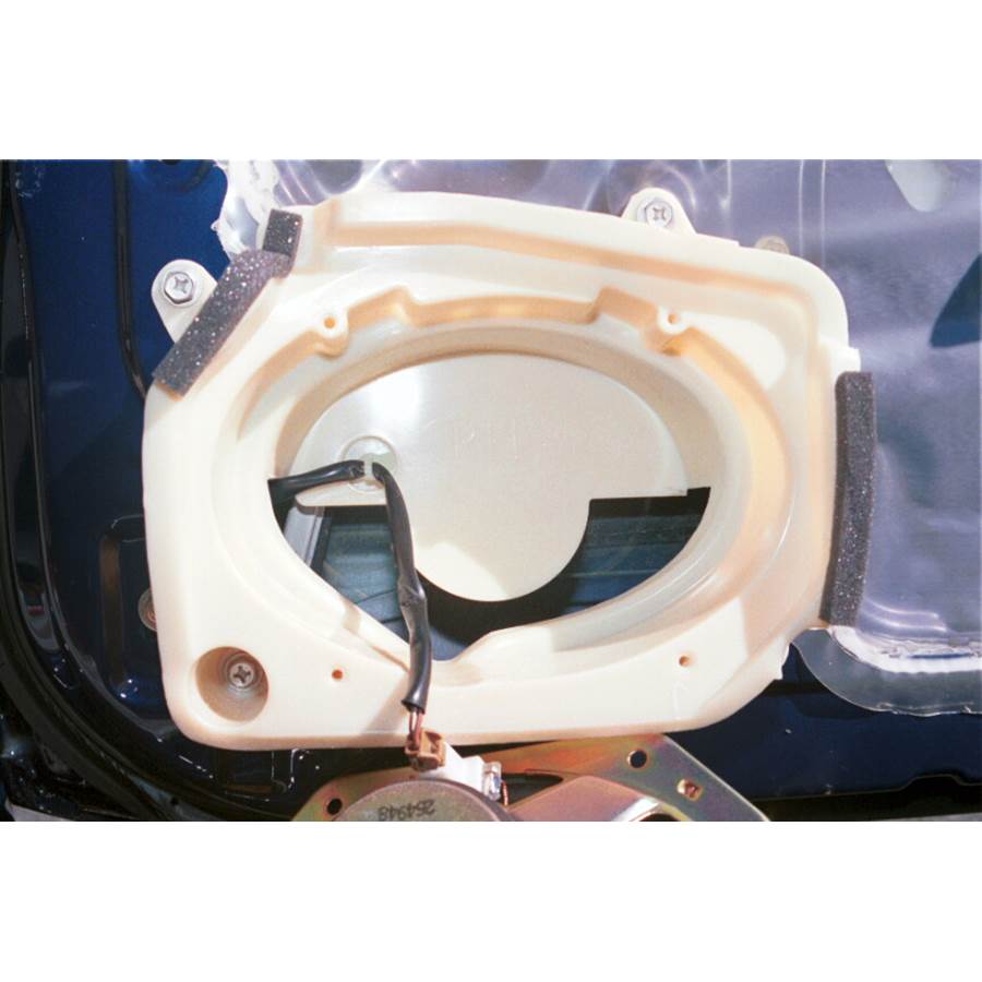 1997 Nissan Altima Front speaker removed