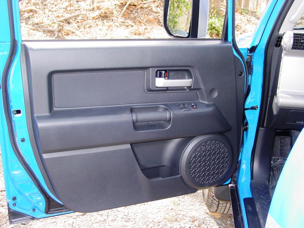 Upgrading The Stereo System In Your 2007 2014 Toyota Fj Cruiser