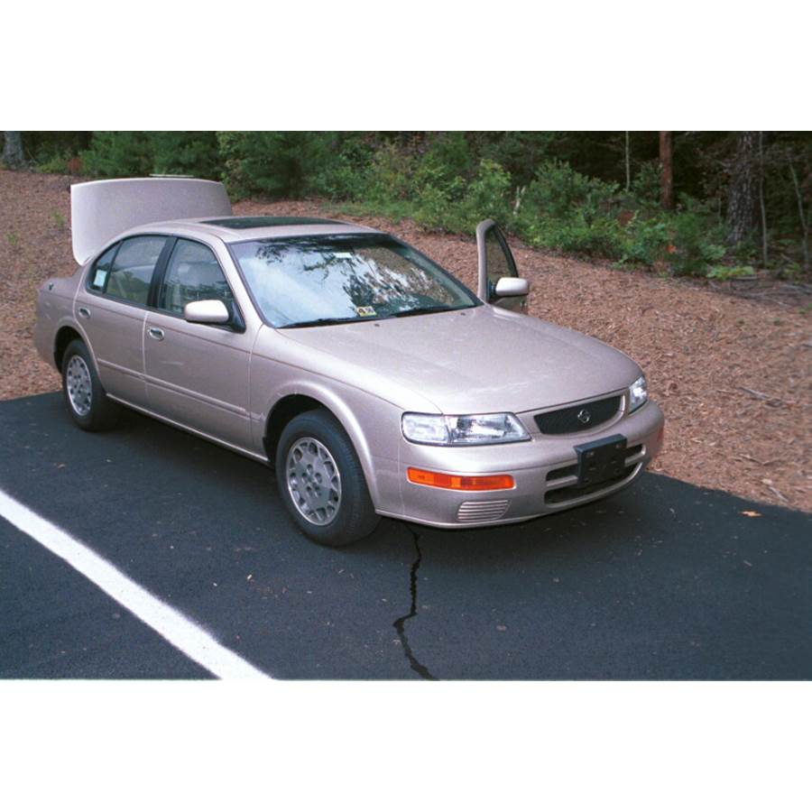 1995 Nissan Maxima Exterior