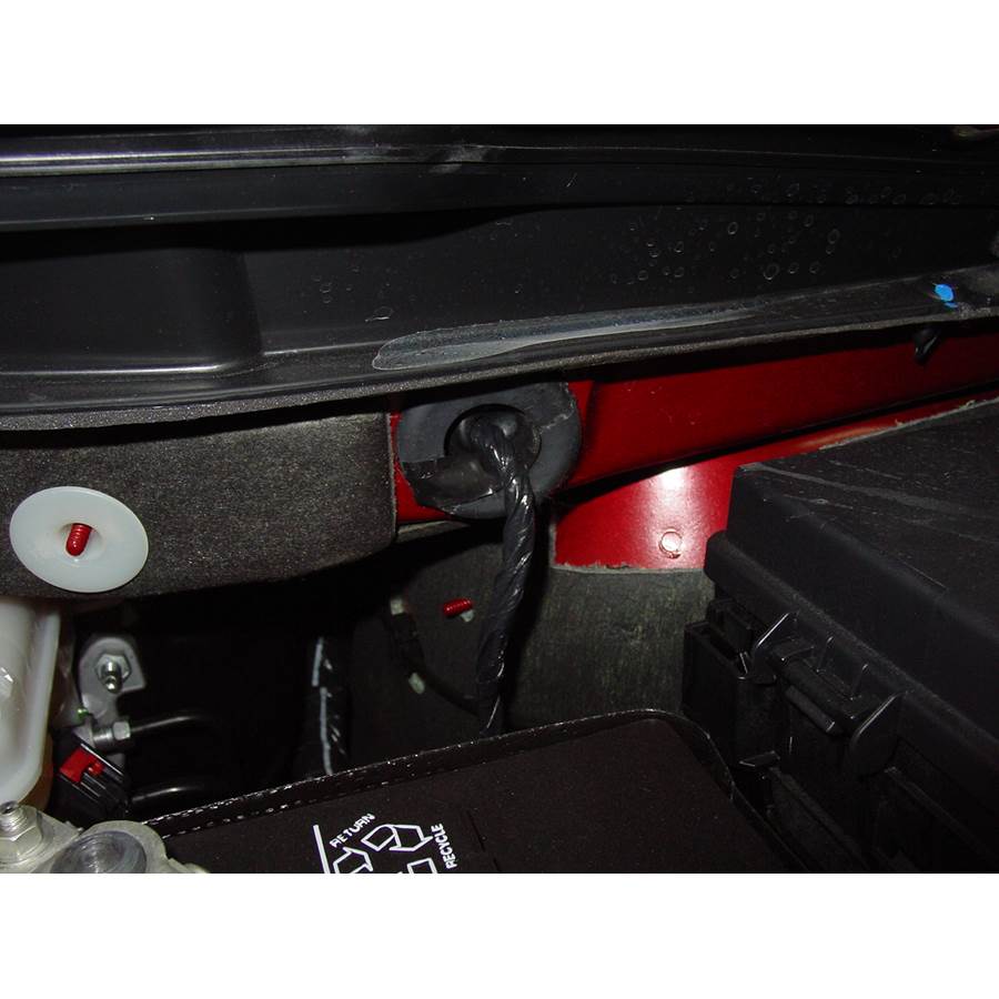 2012 Volkswagen Routan Firewall access