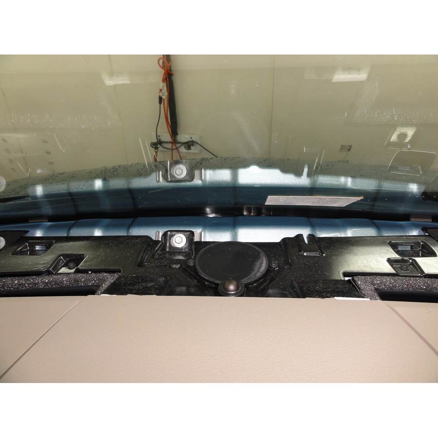 2009 Volkswagen Routan Center dash speaker