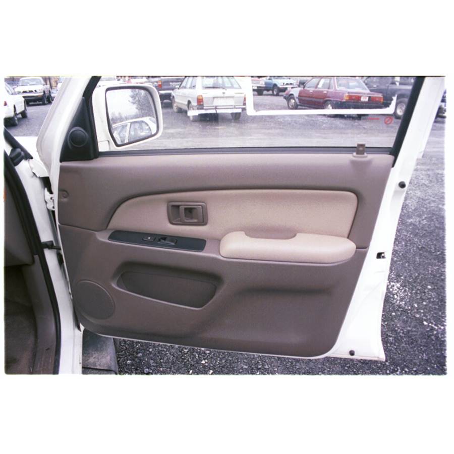 1996 Toyota 4Runner Front door speaker location