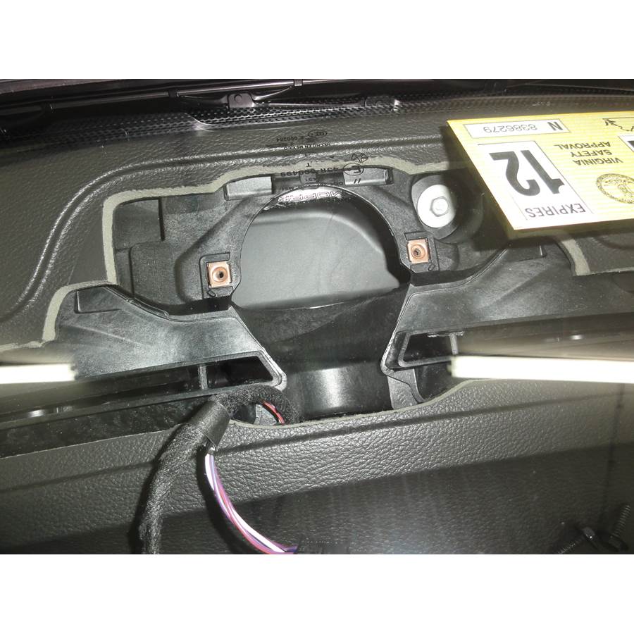 2011 Dodge Durango Center dash speaker removed