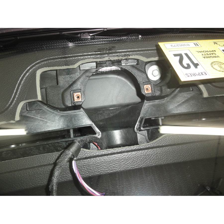 2015 Dodge Durango Center dash speaker removed