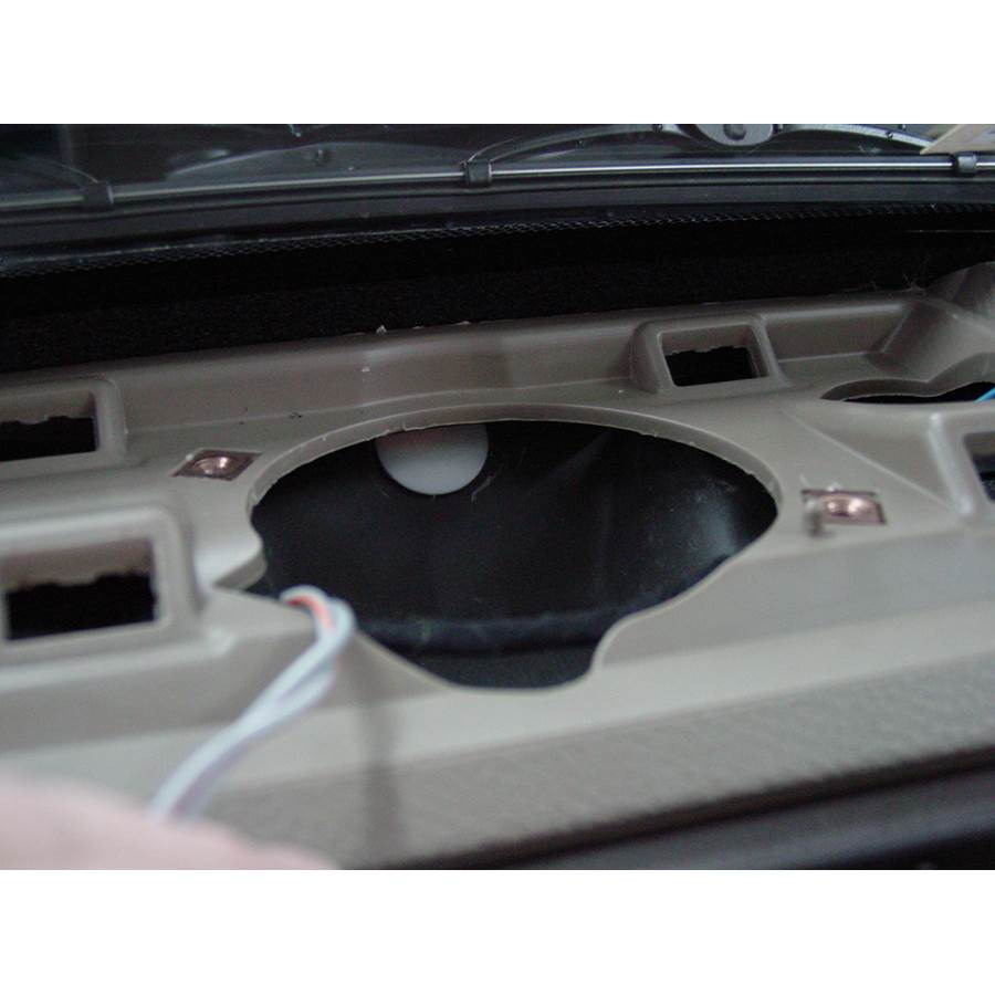 2010 Dodge Ram 2500 Center dash speaker removed