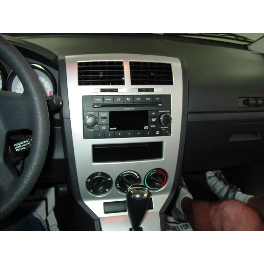 2009 Dodge Caliber Factory Radio