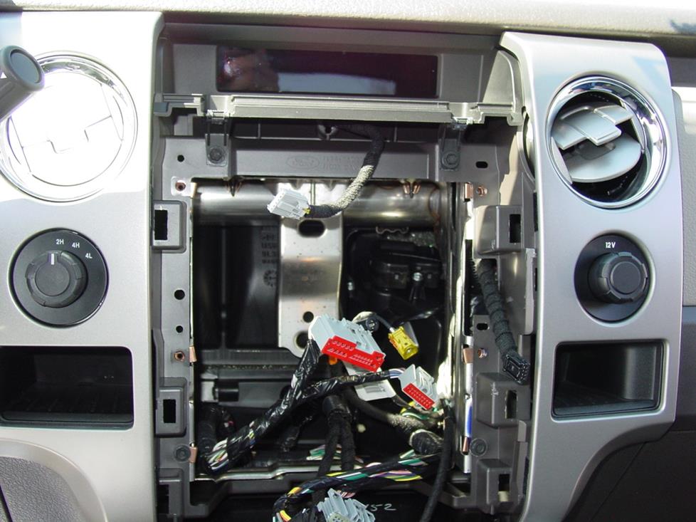 Ford 2011 F150 Sony Navigation Wiring Diagram Backup Camera from images.crutchfieldonline.com