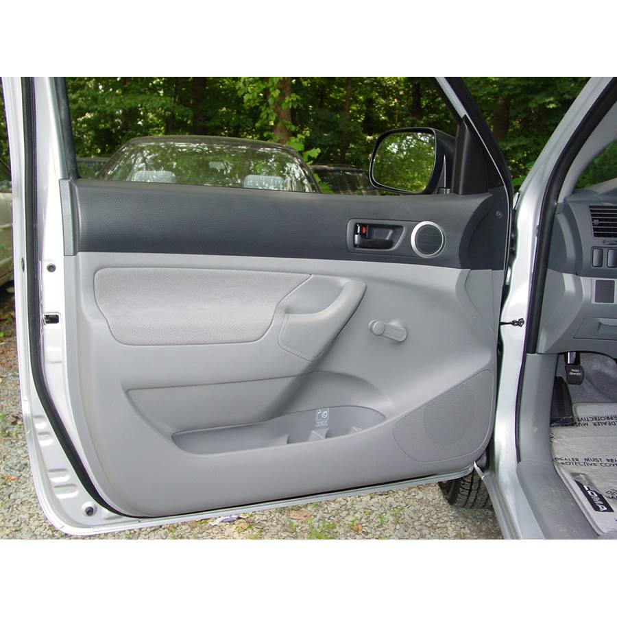 2006 Toyota Tacoma Front door speaker location