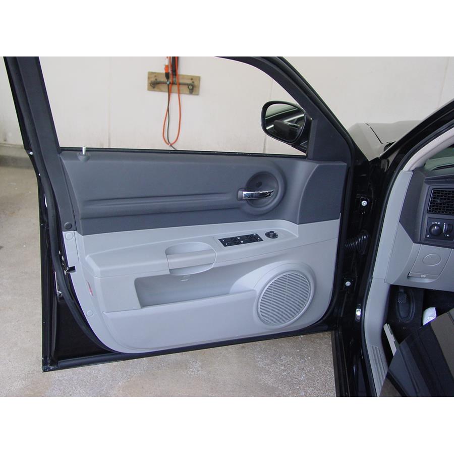 2007 Dodge Magnum Front door speaker location