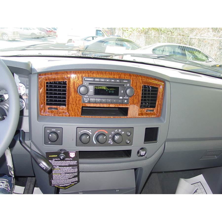 2006 Dodge Ram 2500 Factory Radio