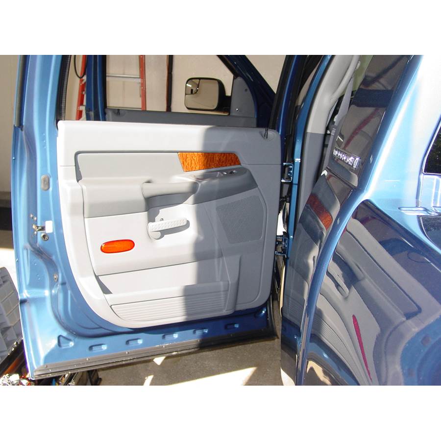 2006 Dodge Ram 1500 Rear door speaker location