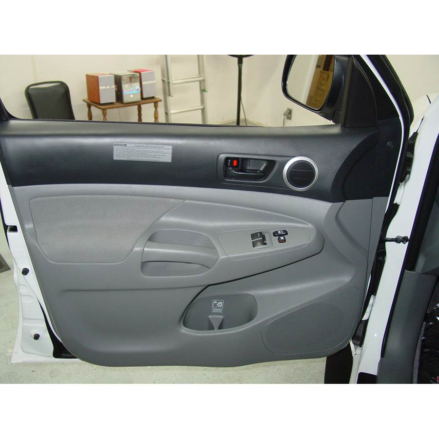 2010 Toyota Tacoma Front door speaker location