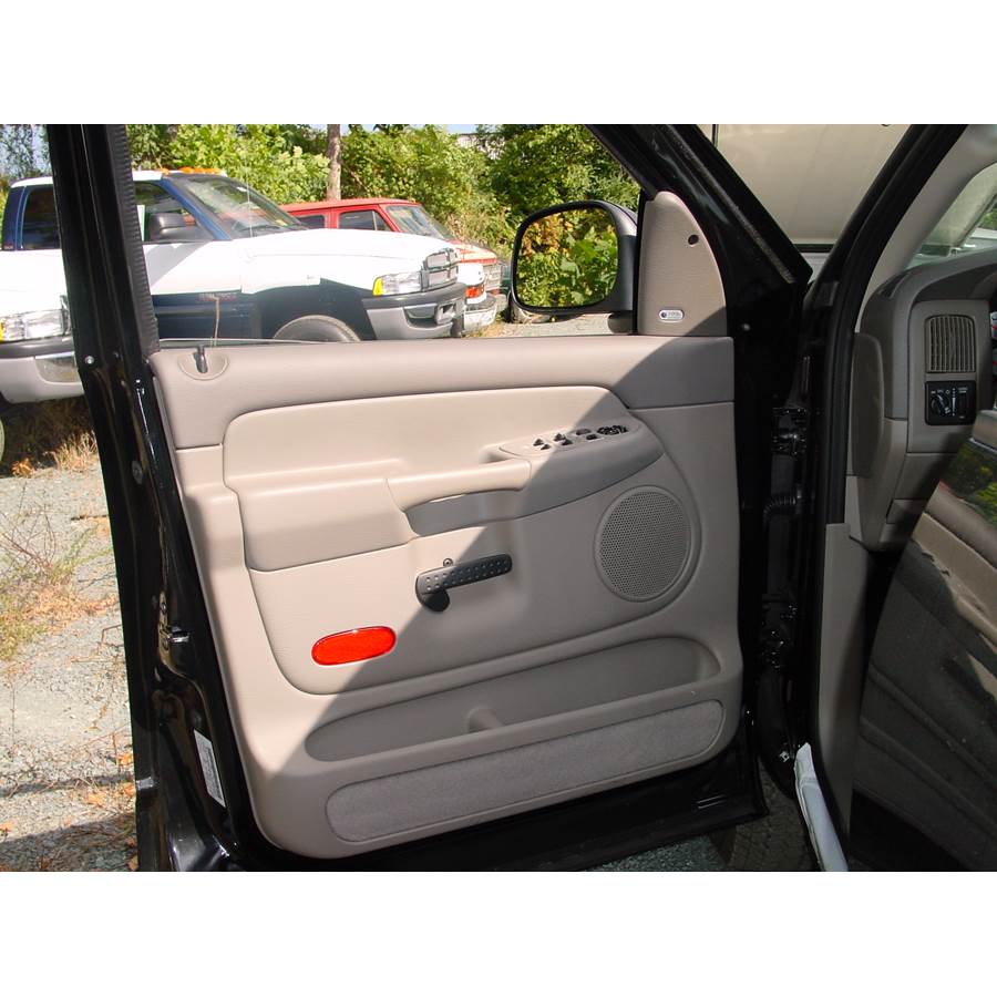 2005 Dodge Ram 1500 Front door speaker location