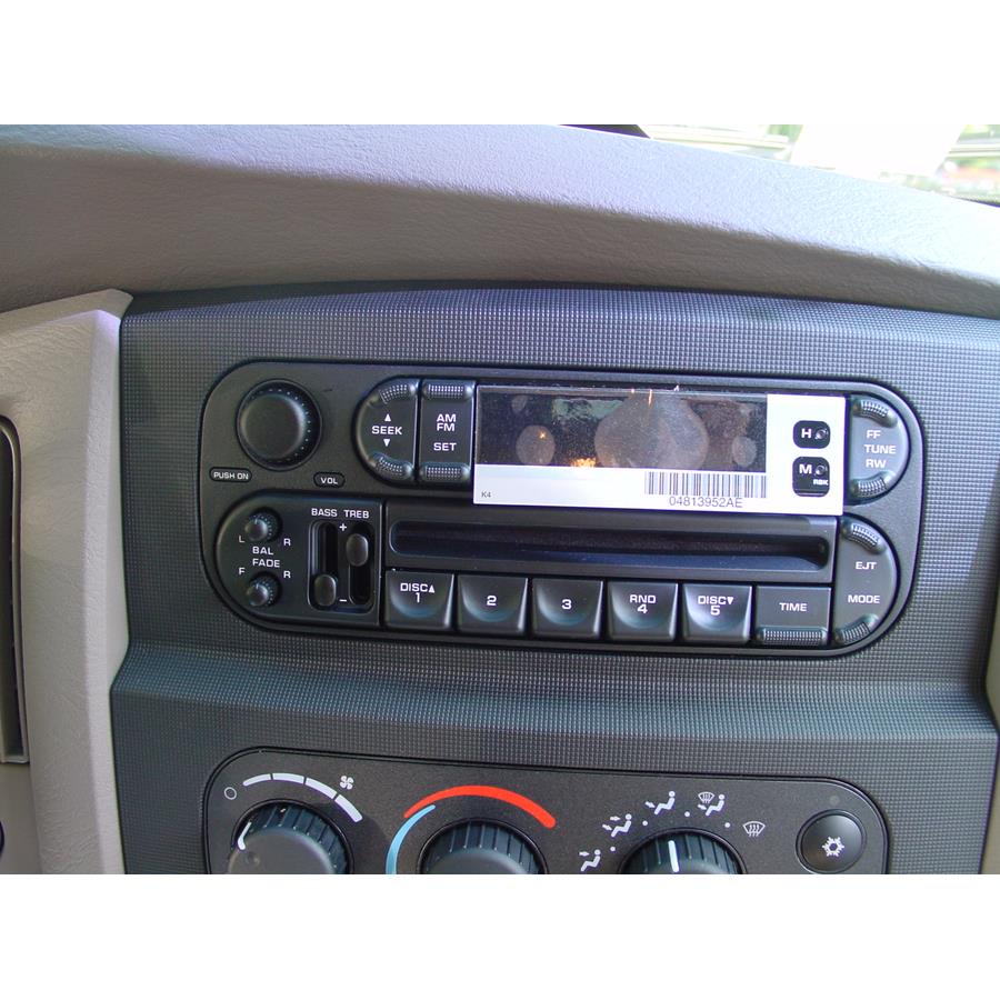 2005 Dodge Ram 2500 Factory Radio