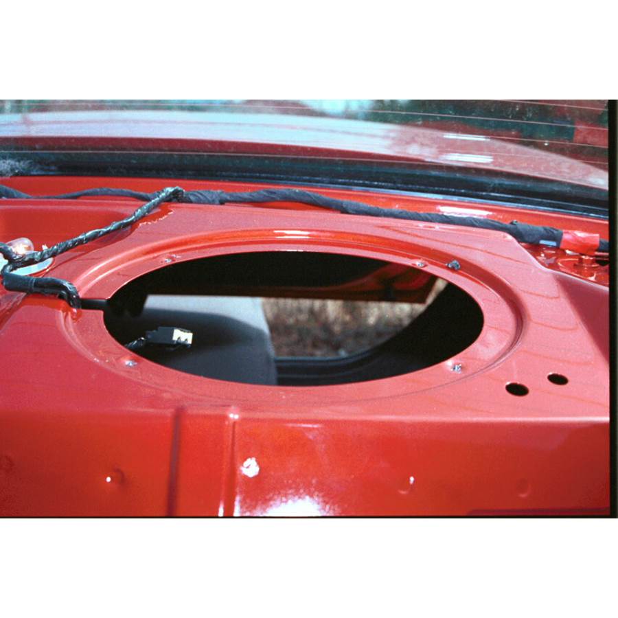 2000 Dodge Neon Rear deck speaker removed