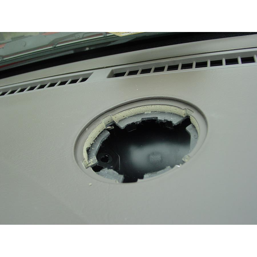 2005 Dodge Stratus Center dash speaker removed