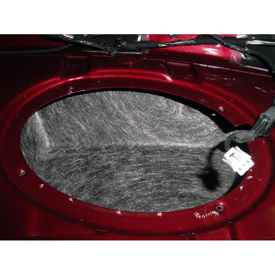 2005 Dodge Stratus Rear deck speaker removed