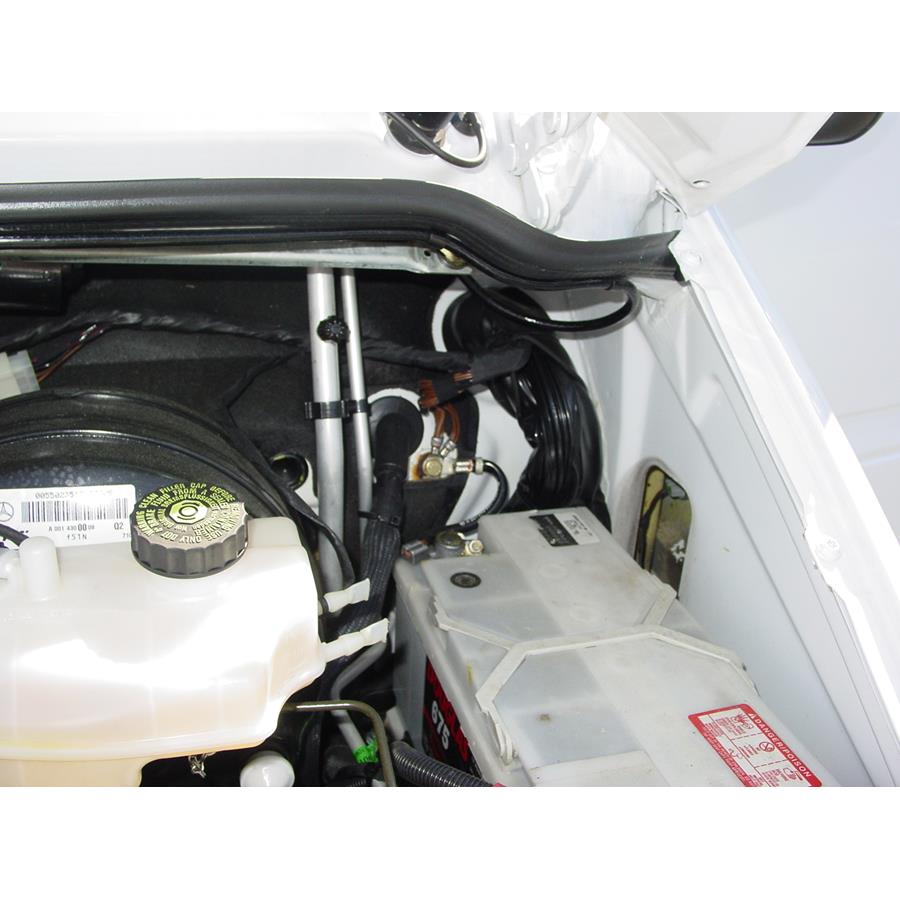 2005 Dodge Sprinter Firewall access