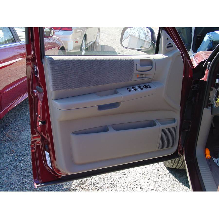 2001 Dodge Dakota Front door speaker location