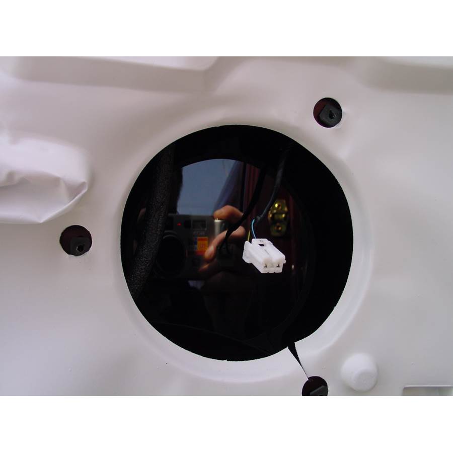 2003 Dodge Dakota Rear door speaker removed