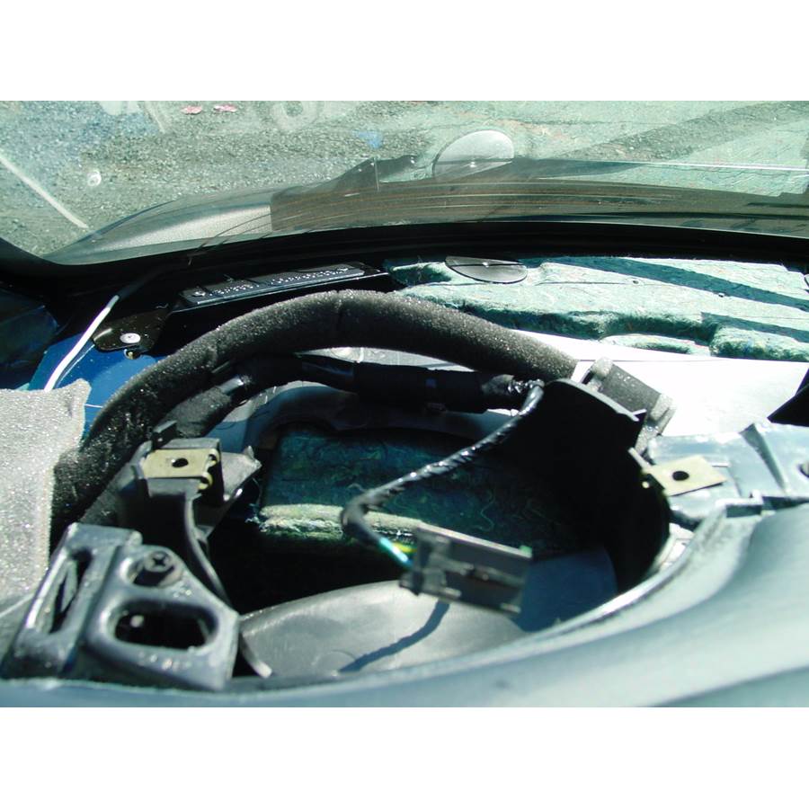 2001 Dodge Grand Caravan Dash speaker removed