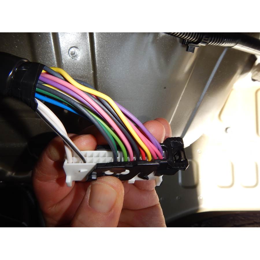 2014 Toyota RAV4 Factory amp wiring