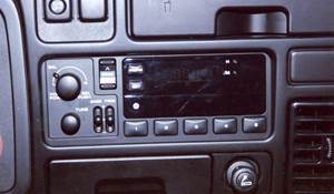 1994 Dodge Laramie Factory Radio