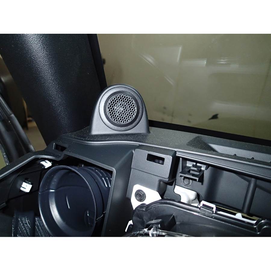 2011 Jeep Wrangler Unlimited Tweeter location