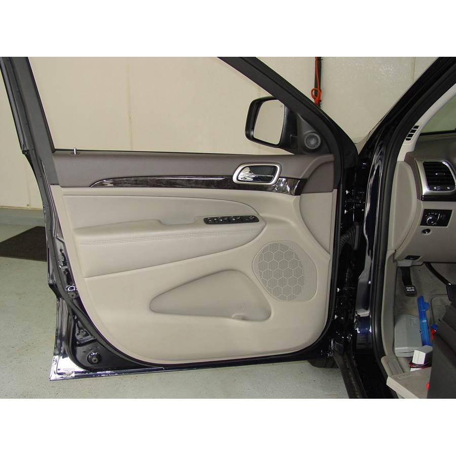 2012 Jeep Grand Cherokee Front door speaker location