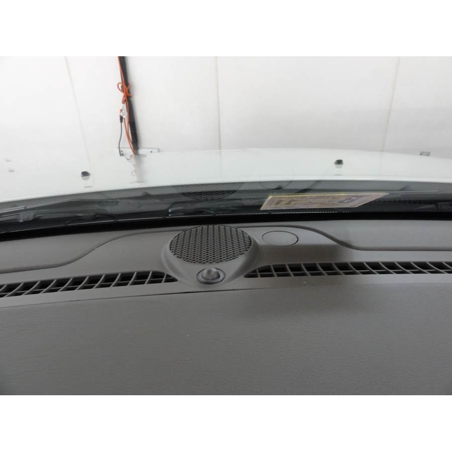 2011 Jeep Grand Cherokee Center dash speaker location