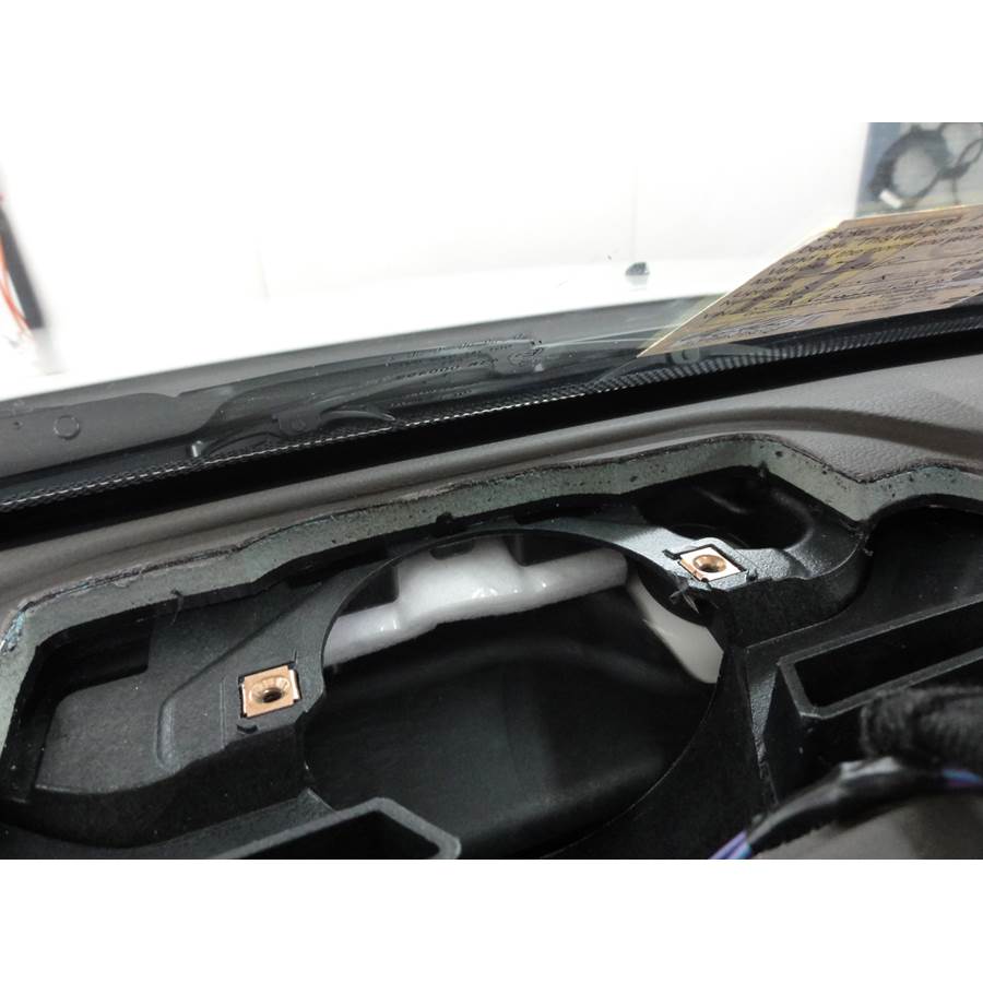 2011 Jeep Grand Cherokee Center dash speaker removed