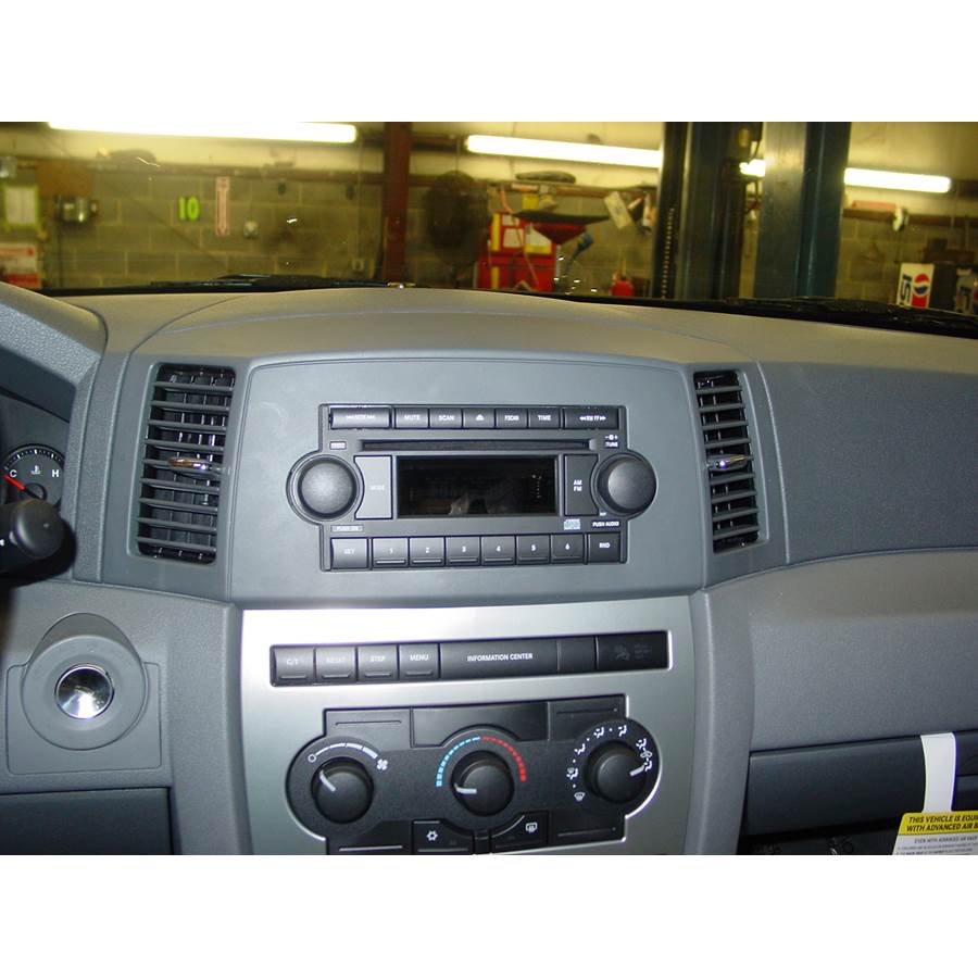 2007 Jeep Grand Cherokee Factory Radio