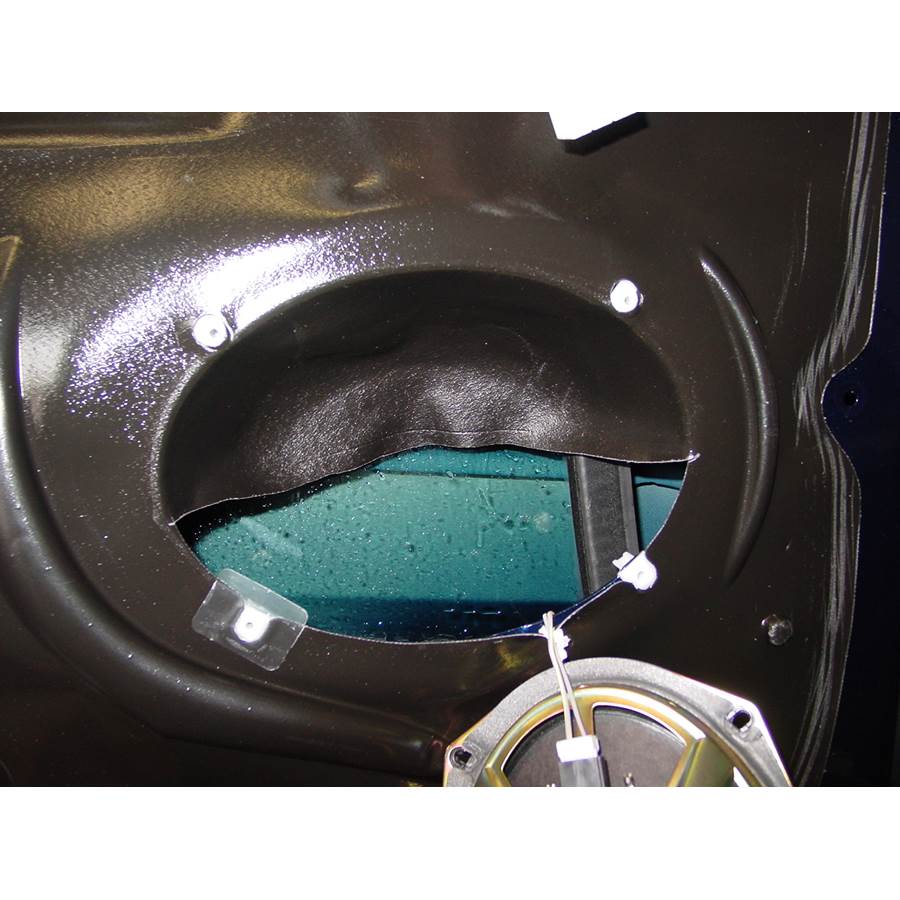 2009 Jeep Grand Cherokee Front speaker removed