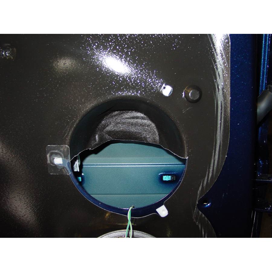 2007 Jeep Grand Cherokee Rear door speaker removed