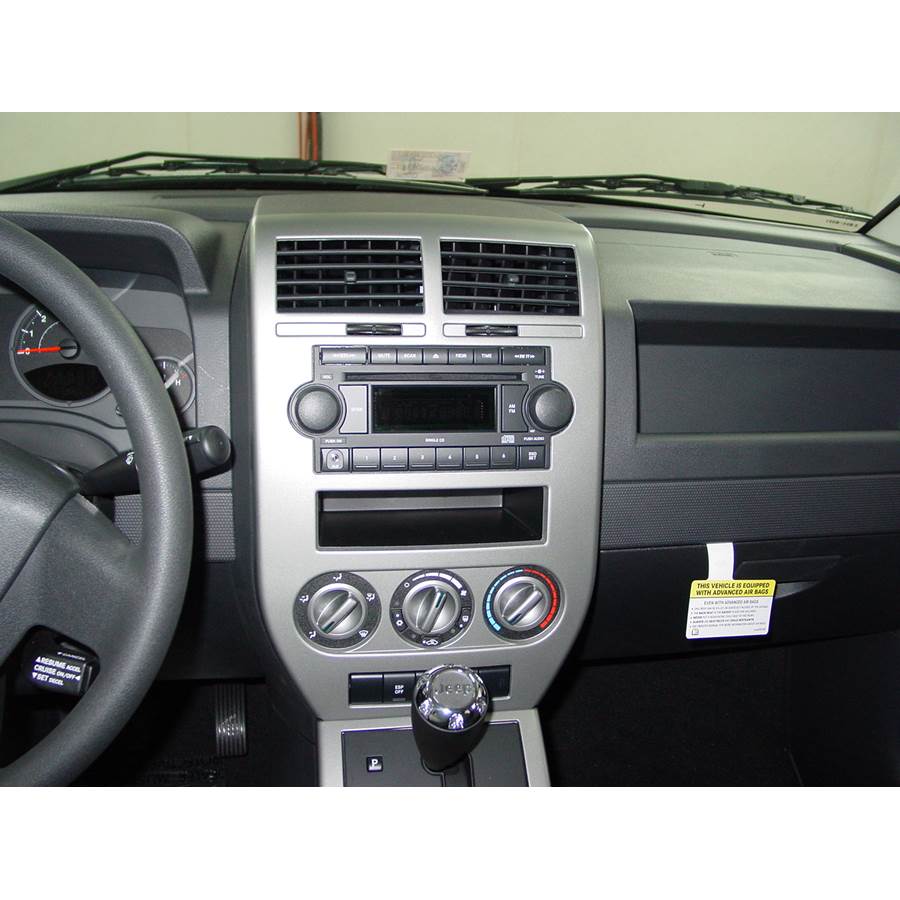 2007 Jeep Compass Factory Radio