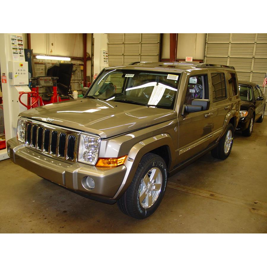 2010 Jeep Commander Exterior