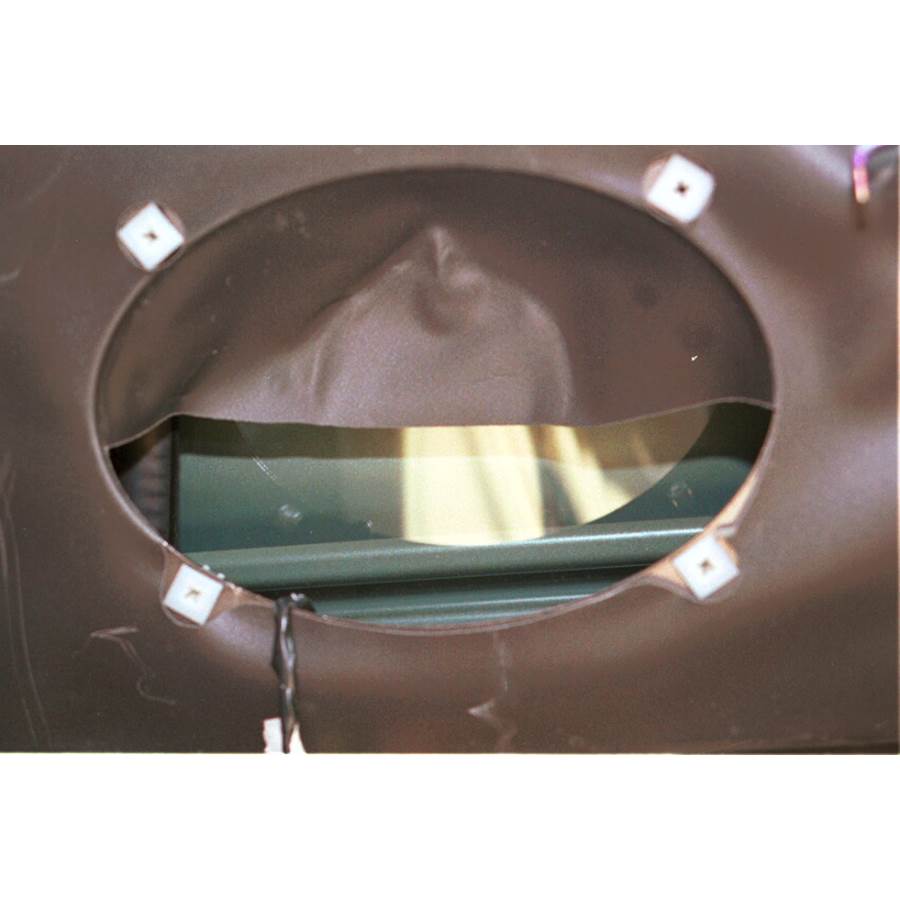1999 Jeep Grand Cherokee Front speaker removed
