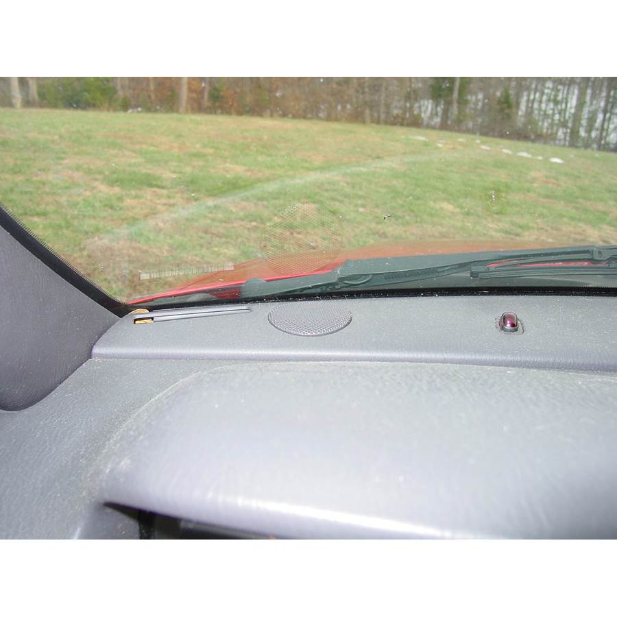 2003 Jeep Grand Cherokee Dash speaker location
