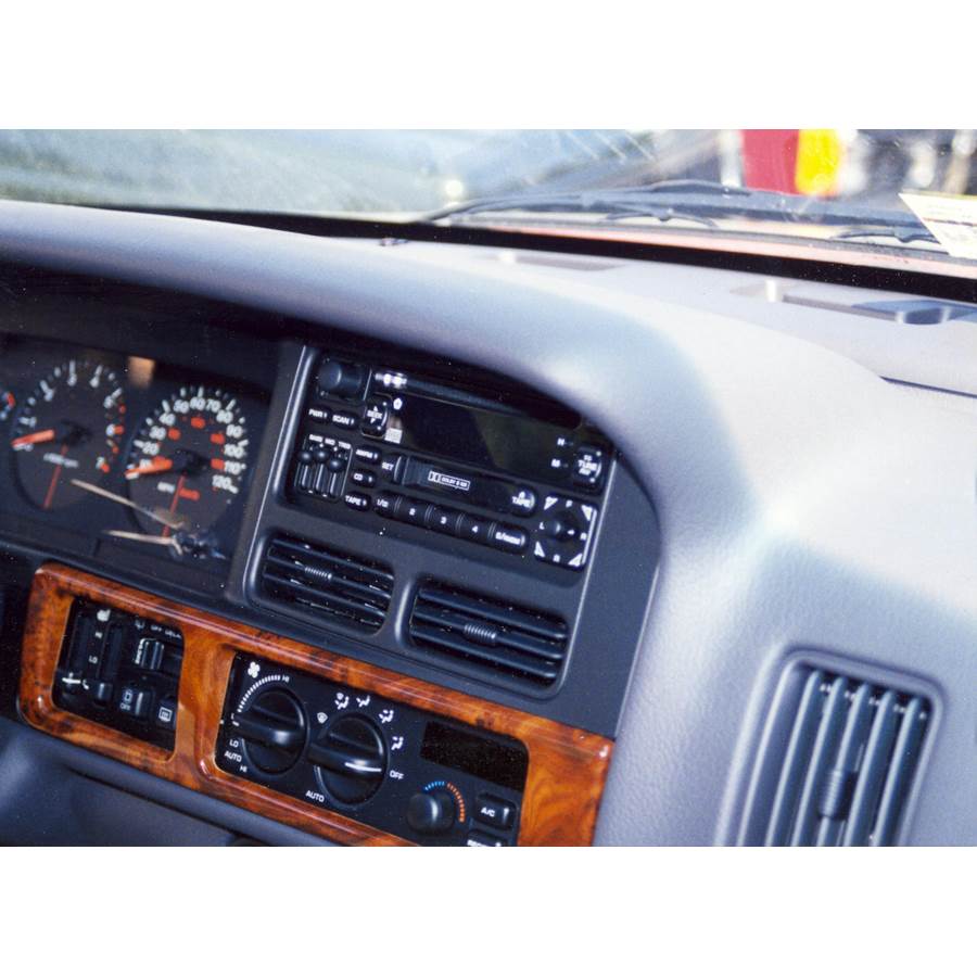 1998 Jeep Grand Cherokee Factory Radio