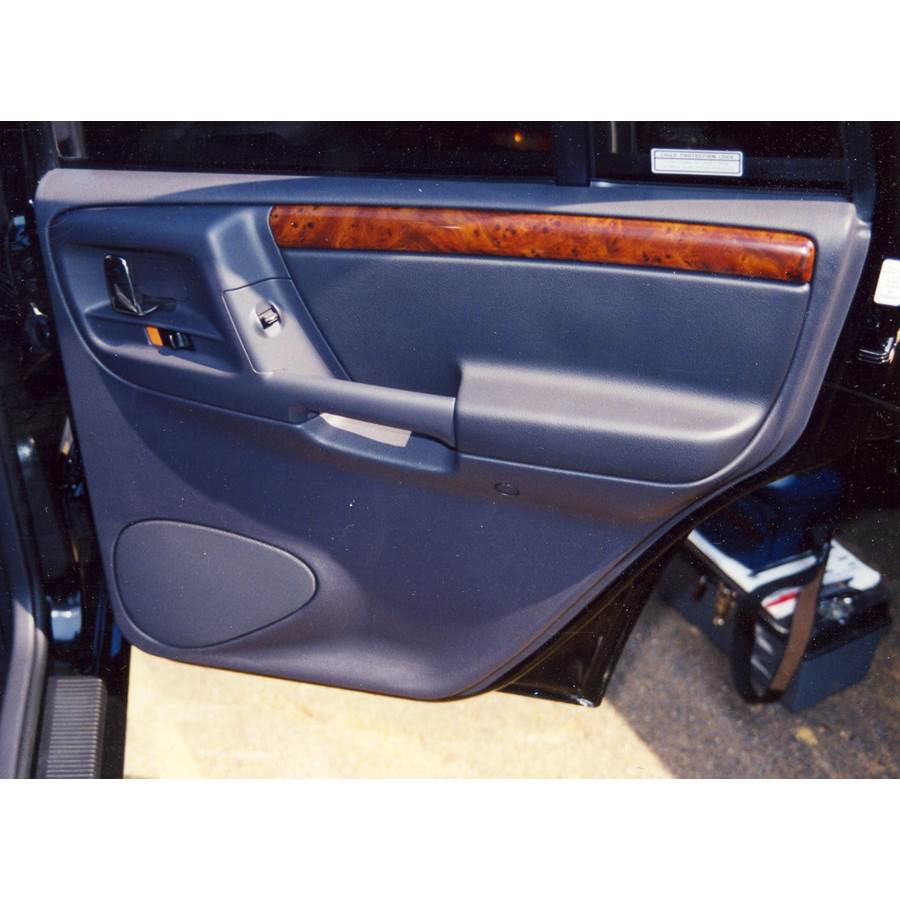 1996 Jeep Grand Cherokee Rear door speaker location