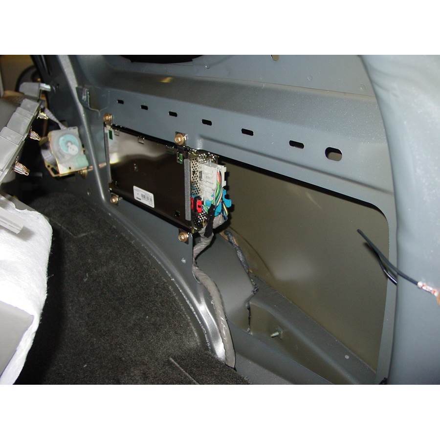 2006 GMC Envoy Factory amplifier