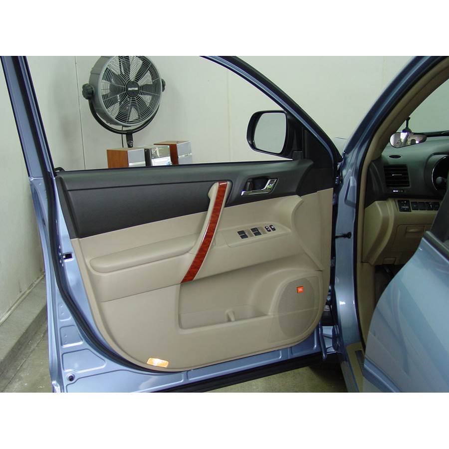 2012 Toyota Highlander Front door speaker location