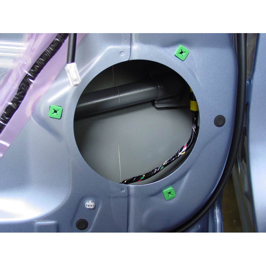 2010 Toyota Highlander Rear door speaker removed