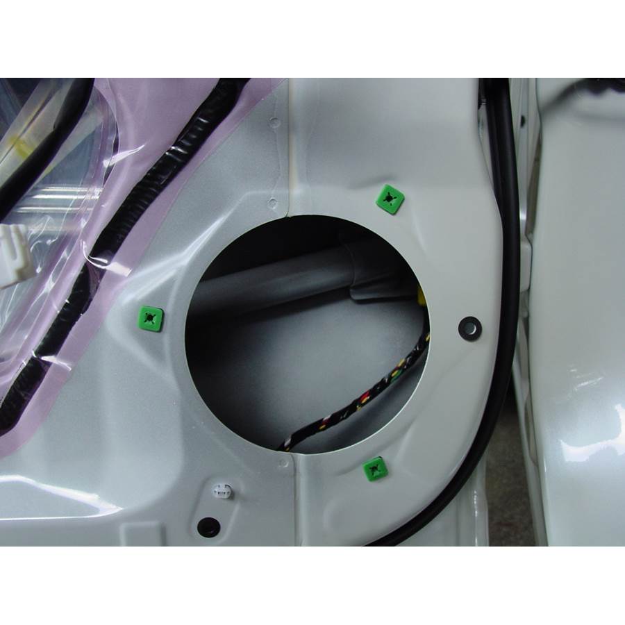 2008 Toyota Highlander Rear door speaker removed
