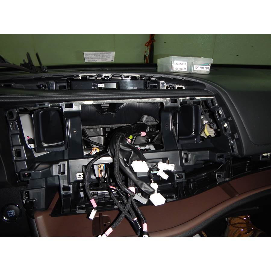 2014 Toyota Highlander Factory radio removed