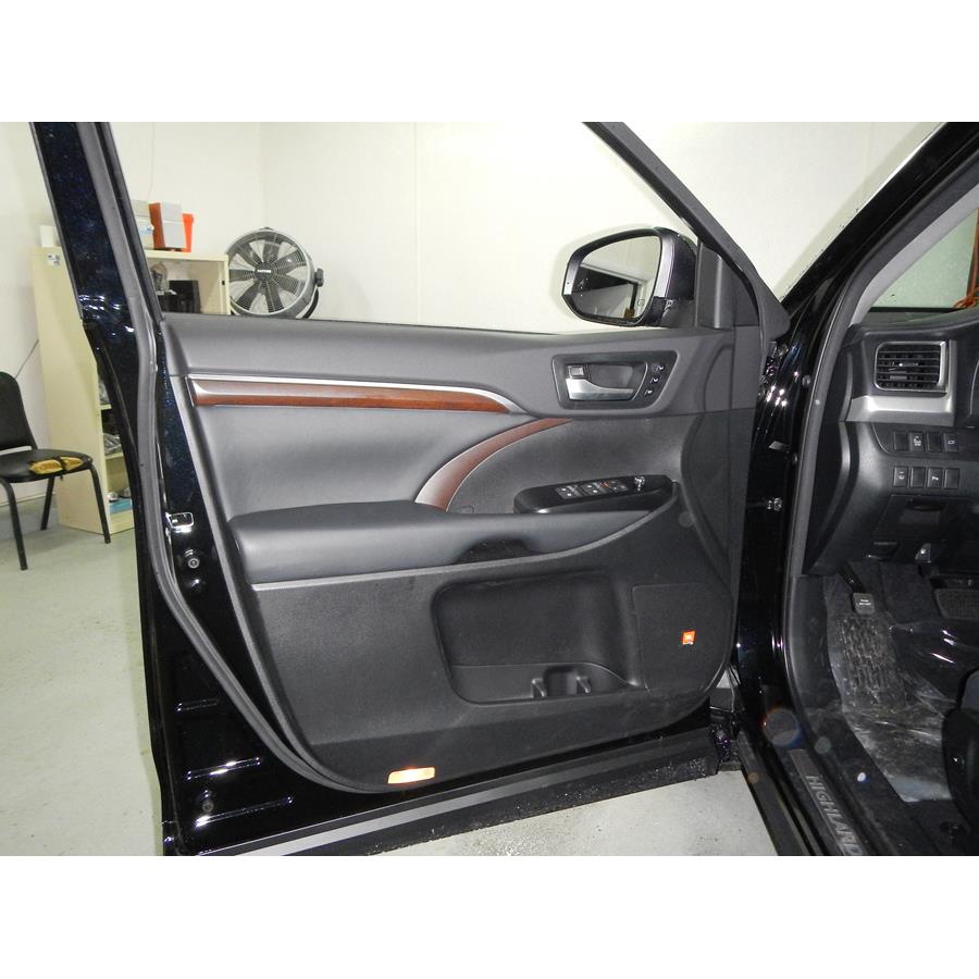 2014 Toyota Highlander Front door speaker location